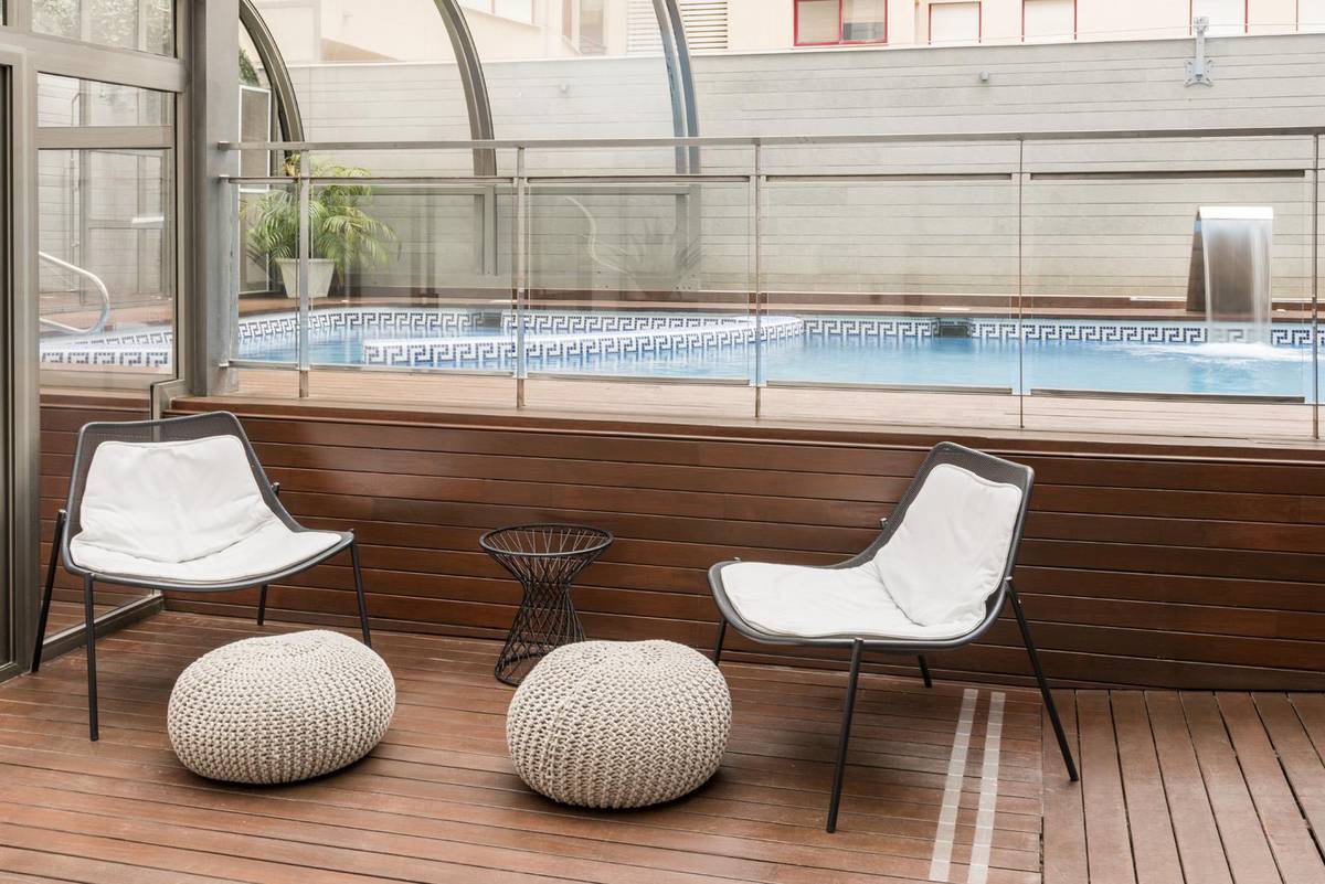 Swimming pool ilunion málaga Hotel ILUNION Málaga